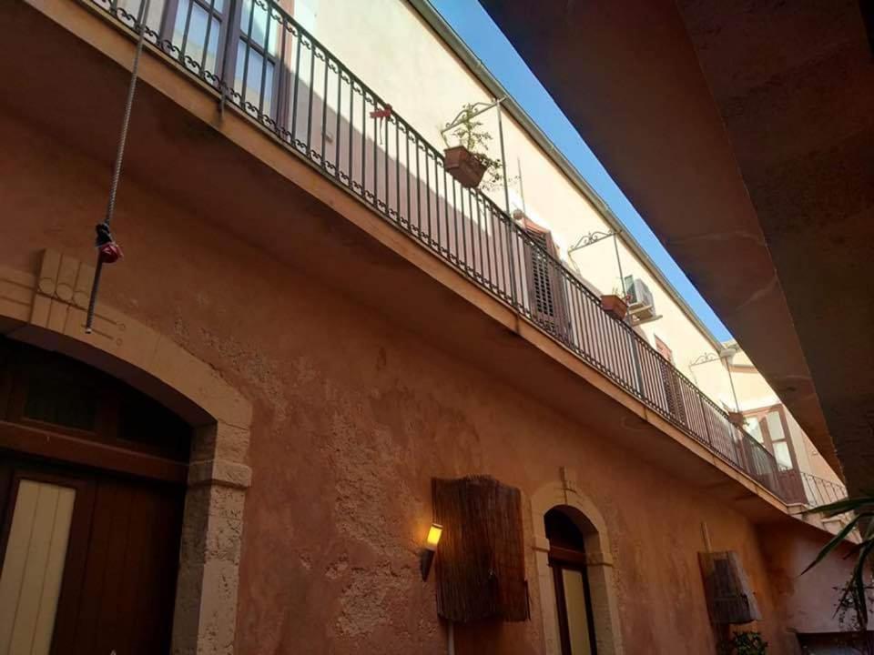 סירקוזה Palazzo Gancia Holiday Homes מראה חיצוני תמונה